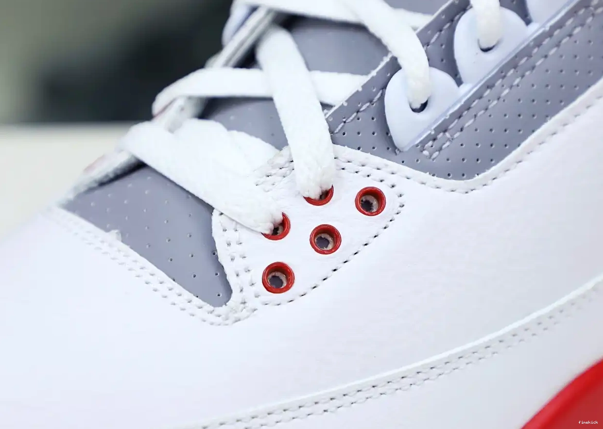 JORDAN AIR 3RETRO